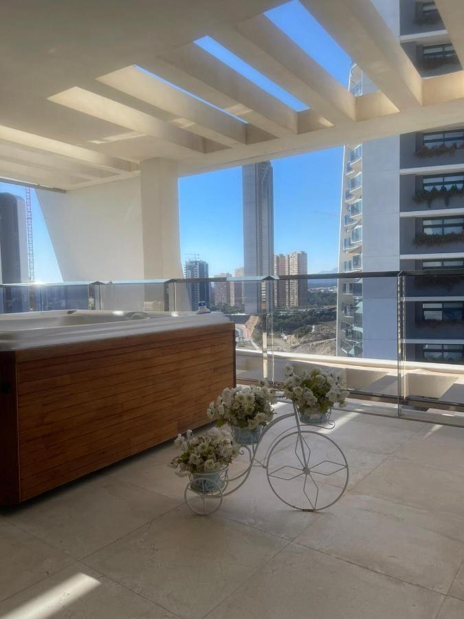 Sunset Waves Benidorm Julieta Vistas Al Mar Premium 200 Mt2 Con Jacuzzi En Terraza Apartment ภายนอก รูปภาพ