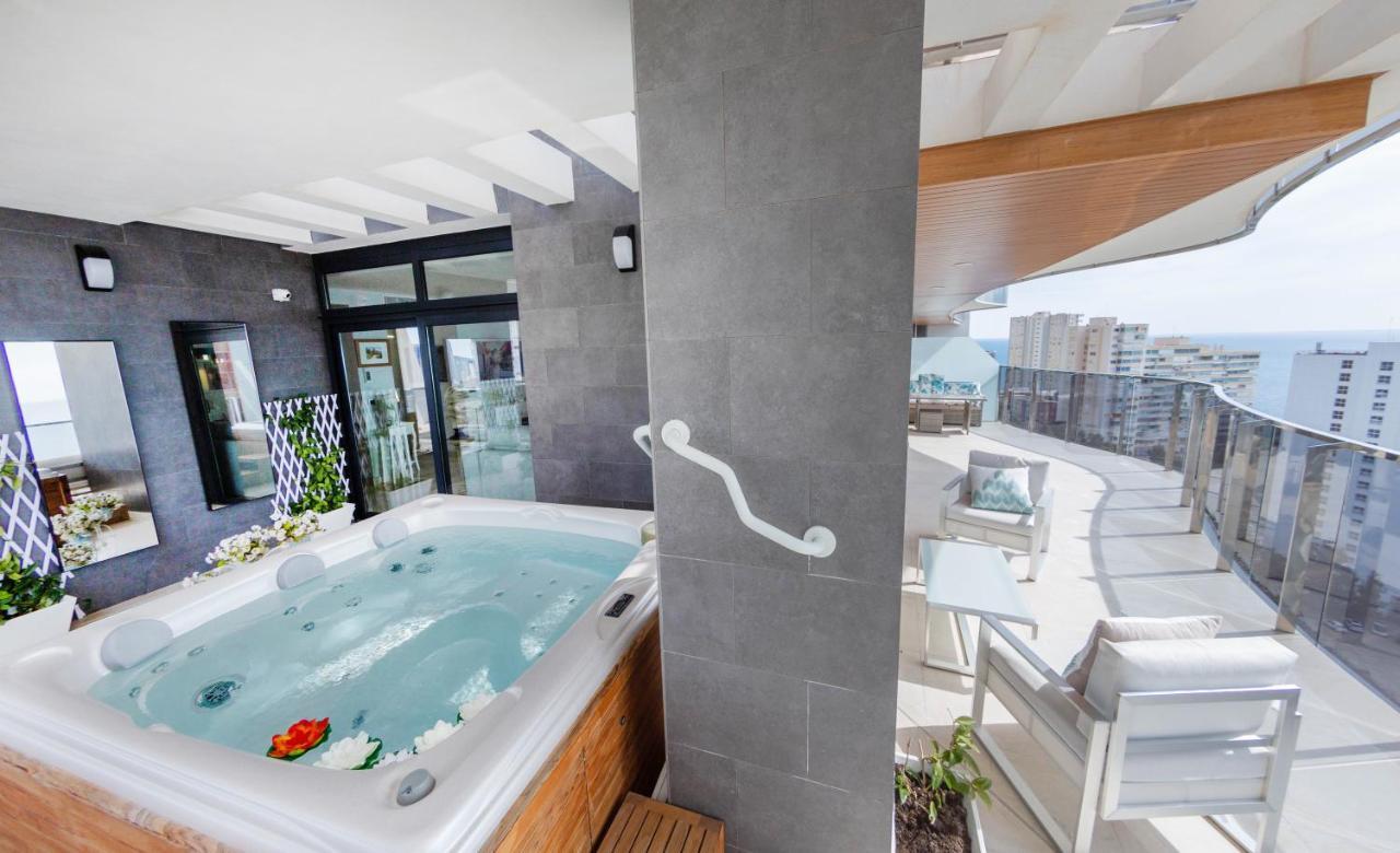 Sunset Waves Benidorm Julieta Vistas Al Mar Premium 200 Mt2 Con Jacuzzi En Terraza Apartment ภายนอก รูปภาพ